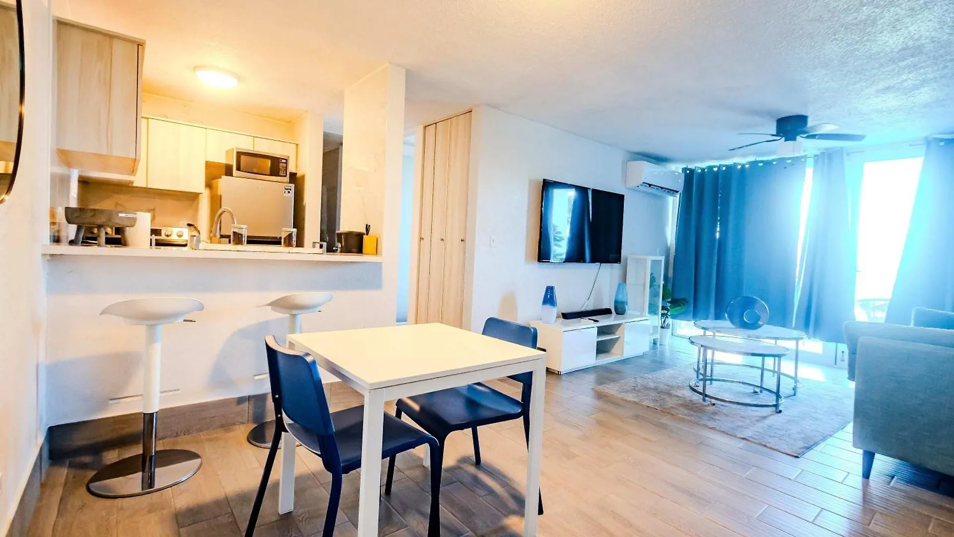 Family Beach Getaway- Isla Verde Paradise San Juan