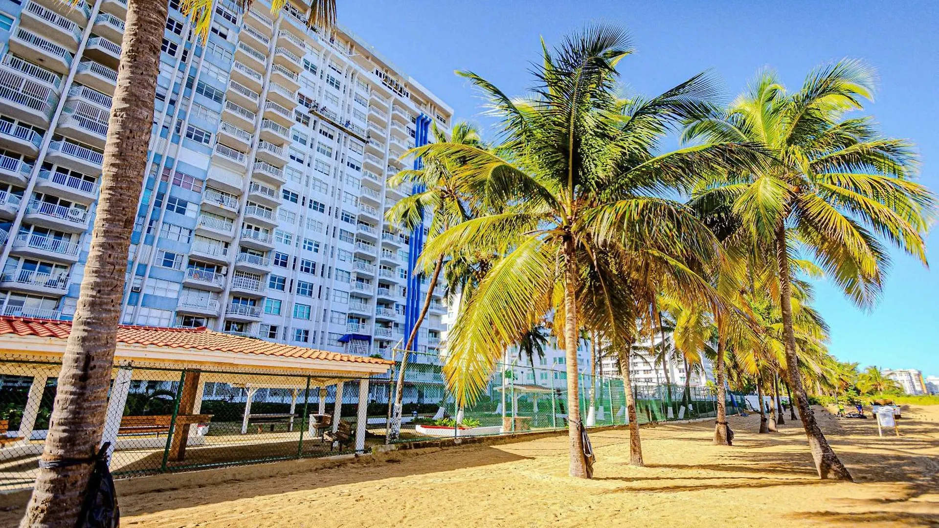 Apartment Family Beach Getaway- Isla Verde Paradise San Juan