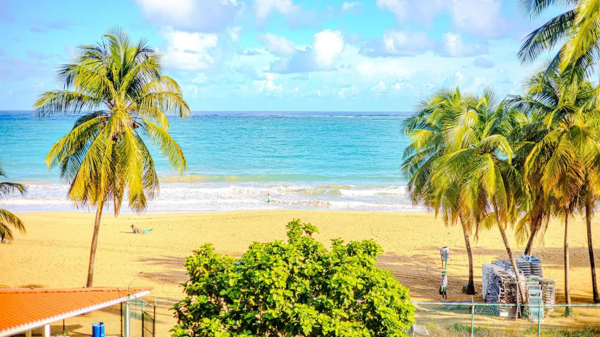 Family Beach Getaway- Isla Verde Paradise San Juan Apartment